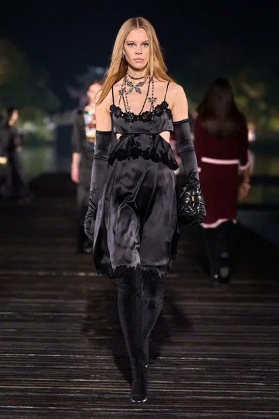 Look 56